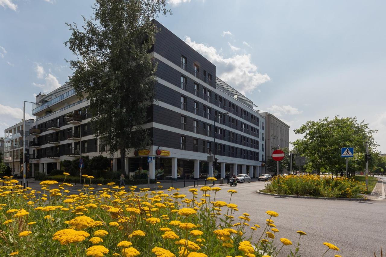 Stylish & Trendy 1 Bedroom Apartment Wola With Parking By Renters Warsawa Bagian luar foto