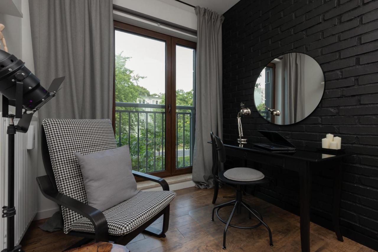 Stylish & Trendy 1 Bedroom Apartment Wola With Parking By Renters Warsawa Bagian luar foto