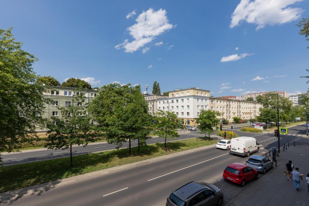 Stylish & Trendy 1 Bedroom Apartment Wola With Parking By Renters Warsawa Bagian luar foto